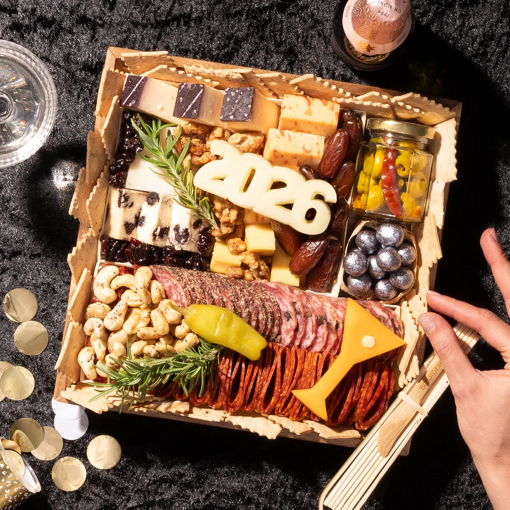 New Year's Classic Cheese & Charcuterie Board - E-Gift