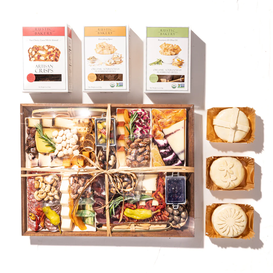 Oprah's Favorite Things Bundle (Large Board + 4 Baked Brie) - E-Gift - Image 4
