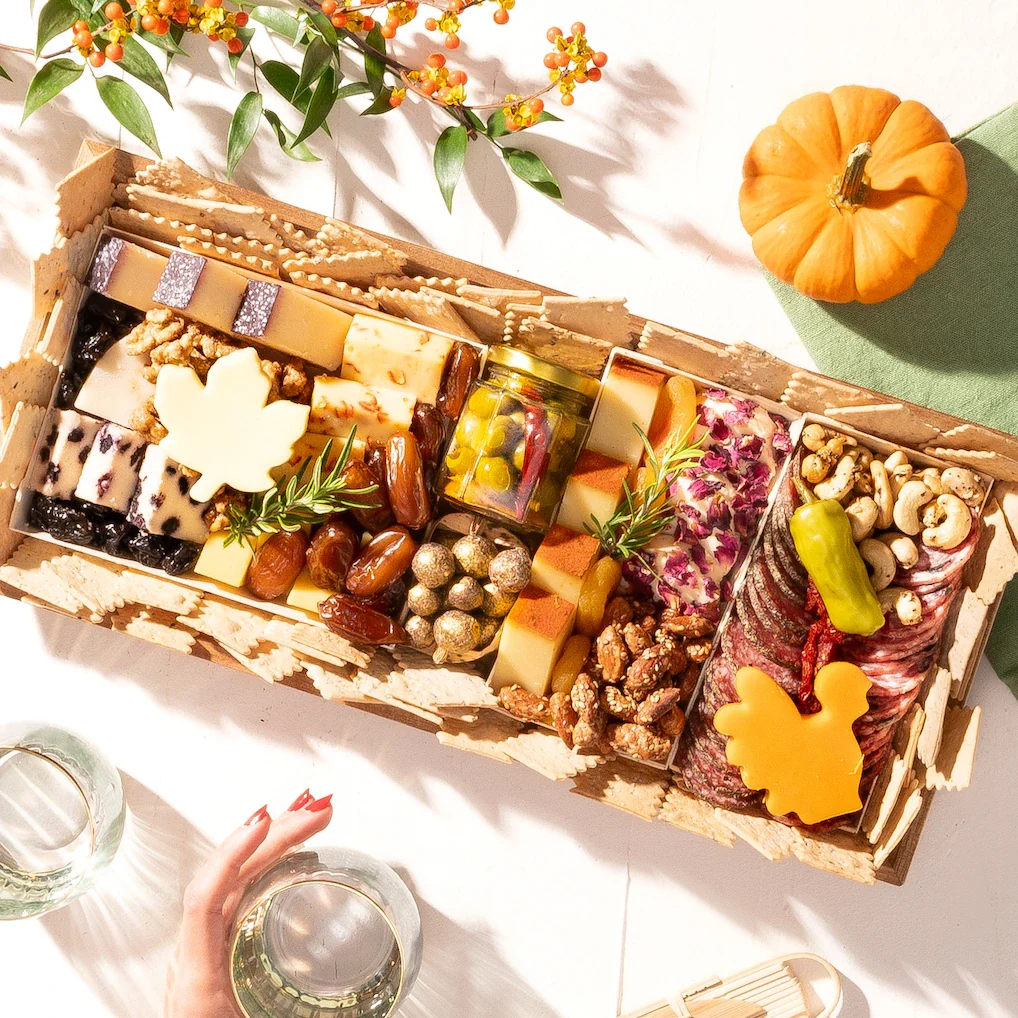 Thanksgiving Medium Cheese & FALLcuterie Board - Image 4